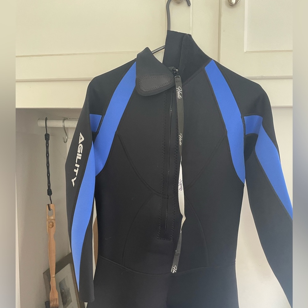 Wetsuit size S